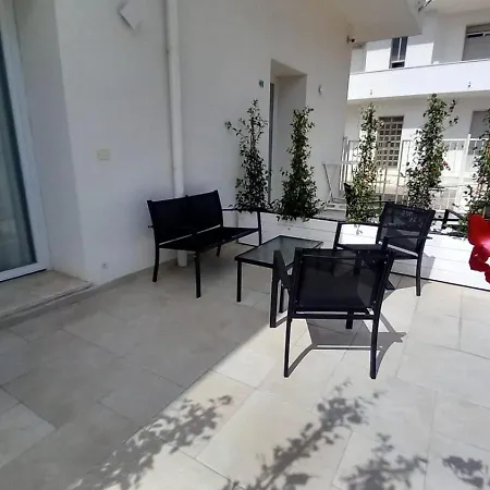 Couette-café Bonomi 3*