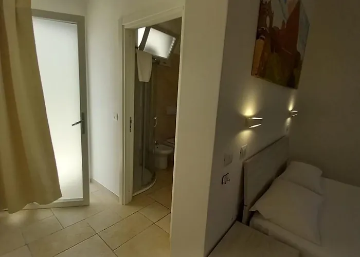 Bonomi לינה וארוחת בוקר טורה לפילו